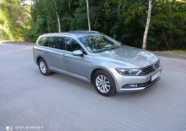 piła Volkswagen Passat cena 41900 przebieg: 297300, rok produkcji 2017 z Piła